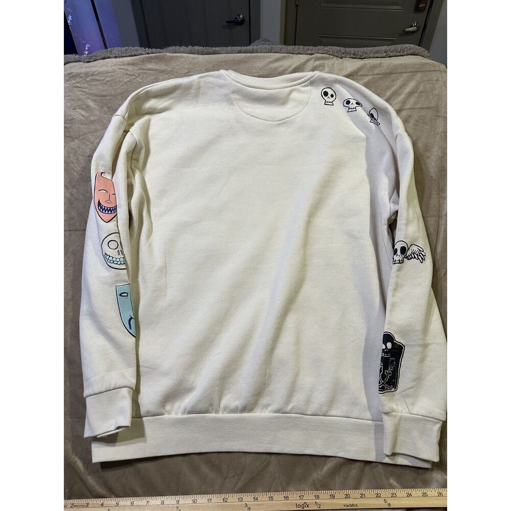 OUR UNIVERSE Nightmare Before Christmas Crewneck ICONS 2X Sweatshirt NWT - Picture 9 of 10